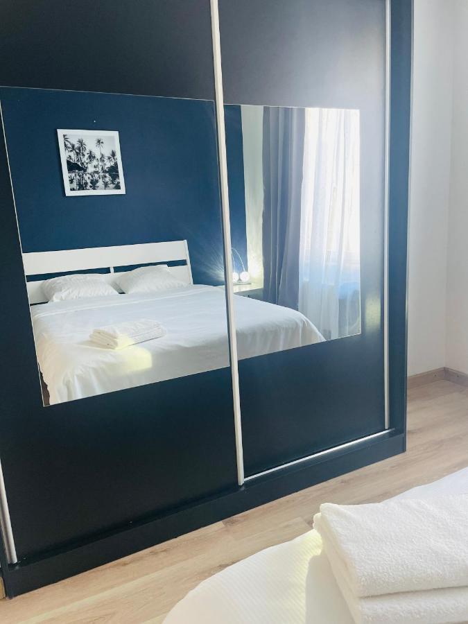 Lovely 2 Bedrooms Apartment ブリュッセル エクステリア 写真